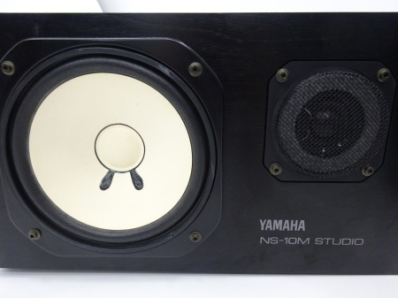 YAMAHA NS-10M(2$BBf(B1$BAH(B)